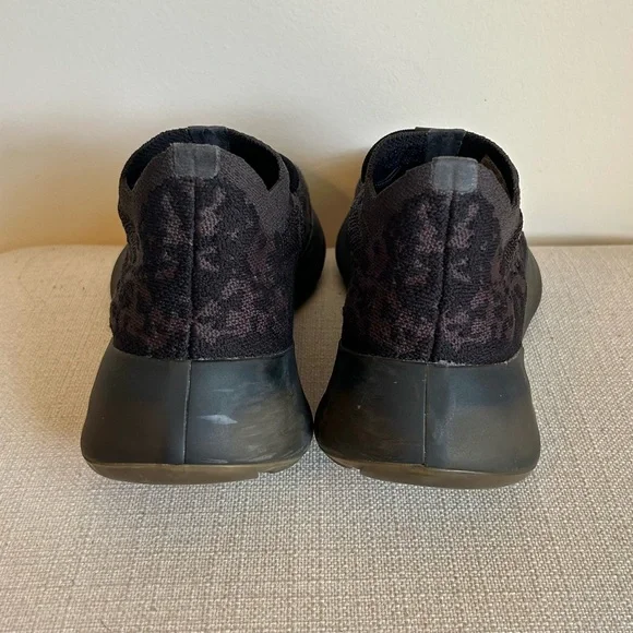 Yeezy 380 Onyx Sneakers - Picture 4 of 7